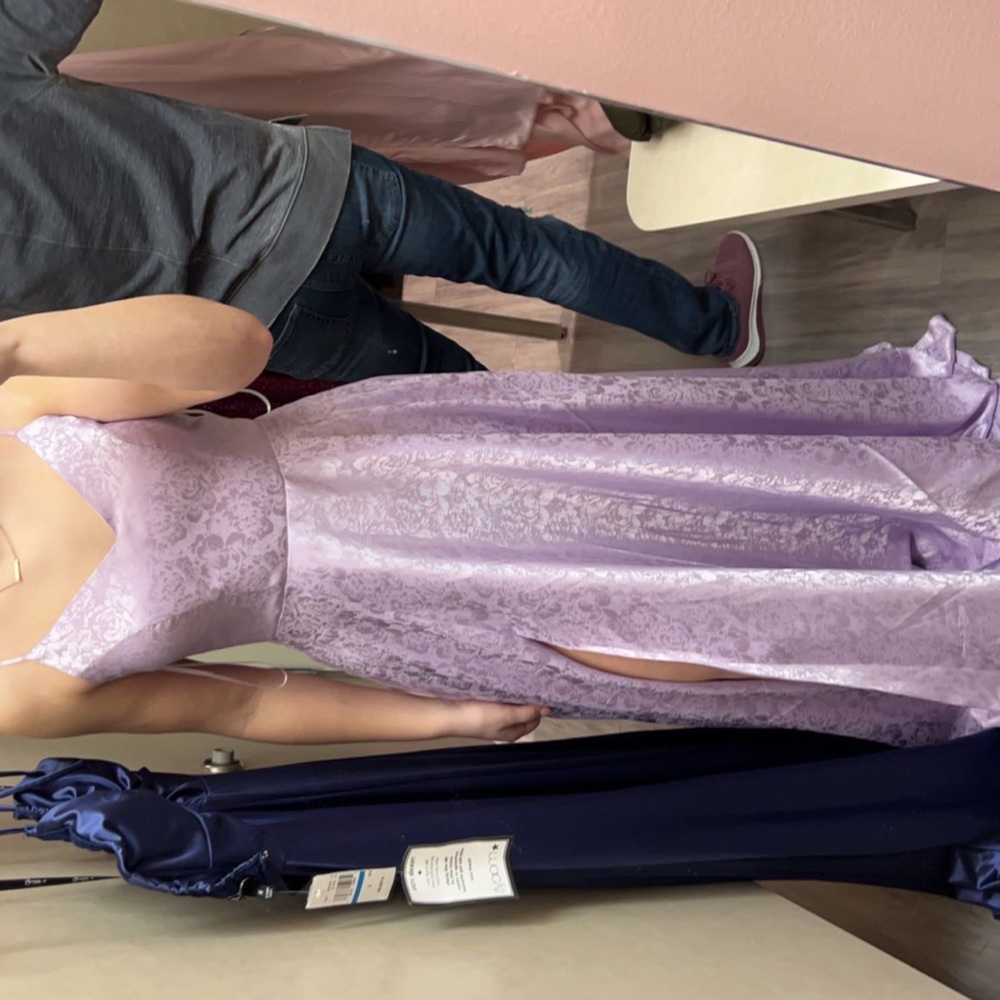 Juniors' Spaghetti-strap Jacquard Gown In Lilac